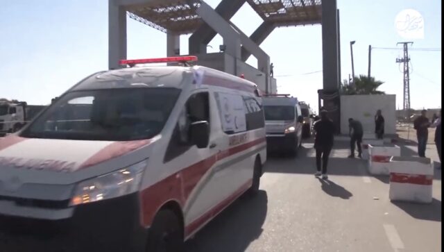 Ambulances cross into Gaza